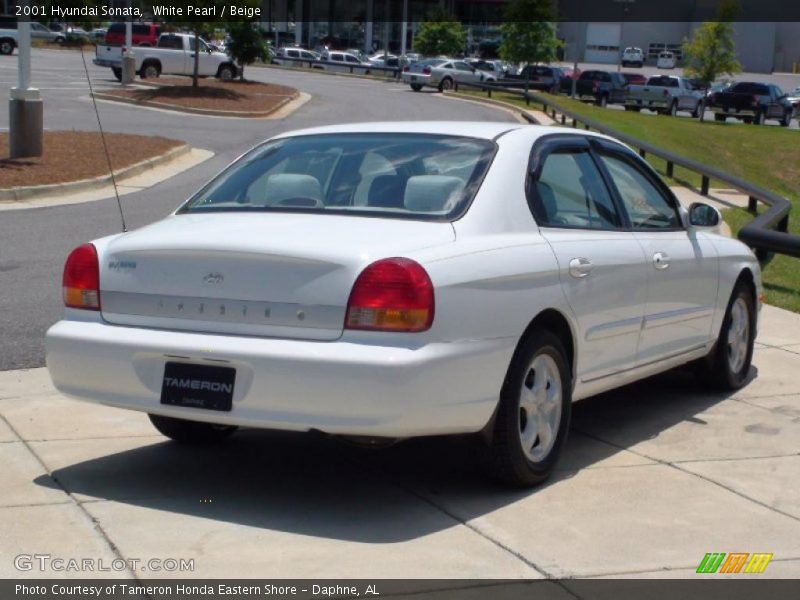 White Pearl / Beige 2001 Hyundai Sonata