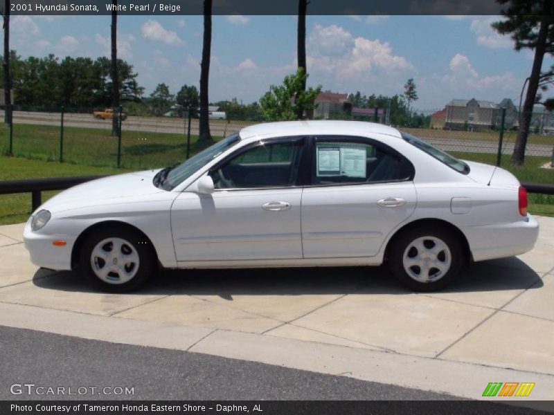 White Pearl / Beige 2001 Hyundai Sonata