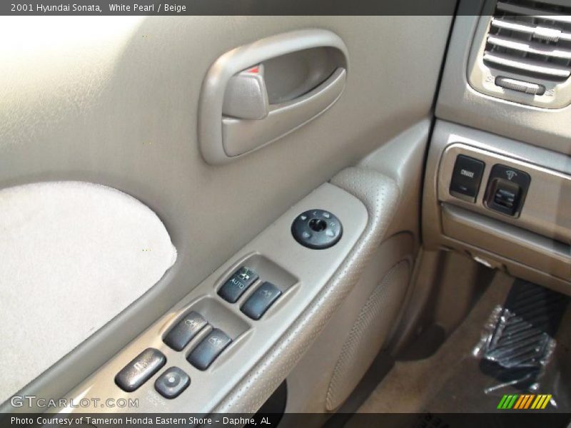 White Pearl / Beige 2001 Hyundai Sonata