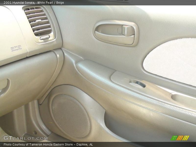 White Pearl / Beige 2001 Hyundai Sonata