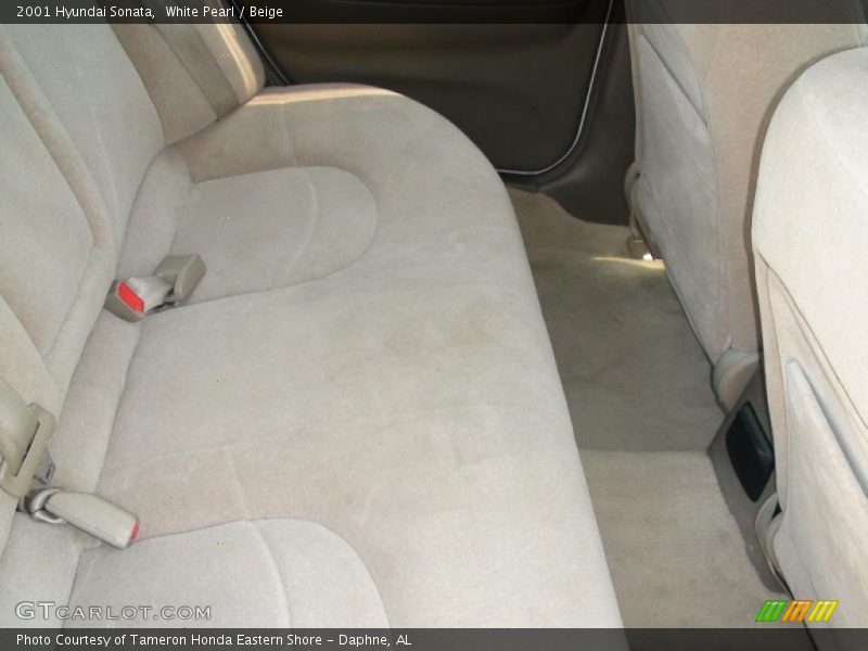 White Pearl / Beige 2001 Hyundai Sonata