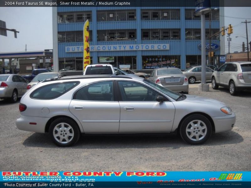 Silver Frost Metallic / Medium Graphite 2004 Ford Taurus SE Wagon