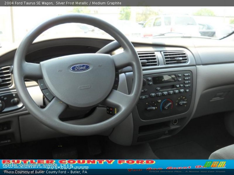 Silver Frost Metallic / Medium Graphite 2004 Ford Taurus SE Wagon