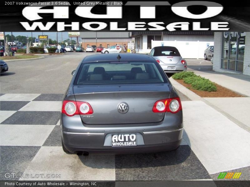 United Grey Metallic / Black 2007 Volkswagen Passat 3.6 Sedan