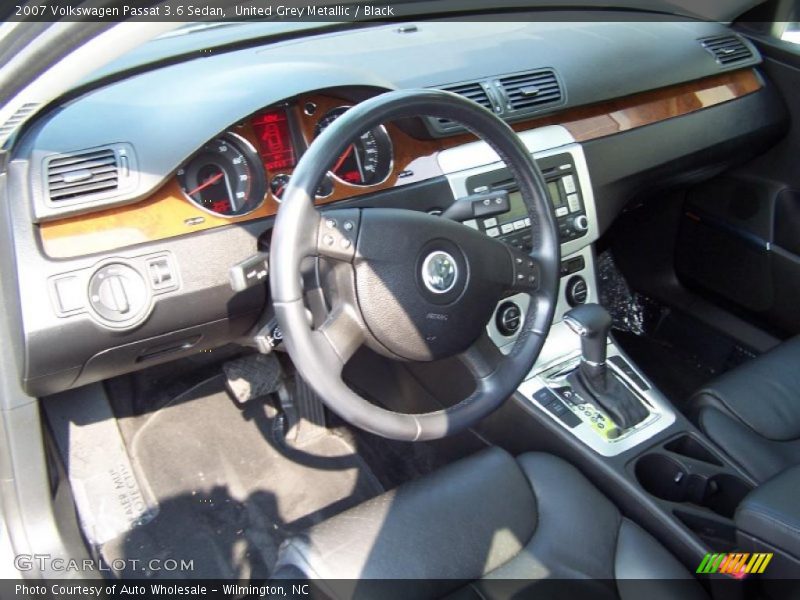 United Grey Metallic / Black 2007 Volkswagen Passat 3.6 Sedan