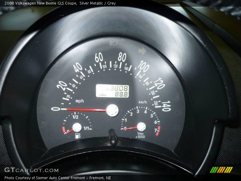 Silver Metallic / Grey 2000 Volkswagen New Beetle GLS Coupe