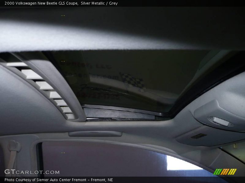 Silver Metallic / Grey 2000 Volkswagen New Beetle GLS Coupe