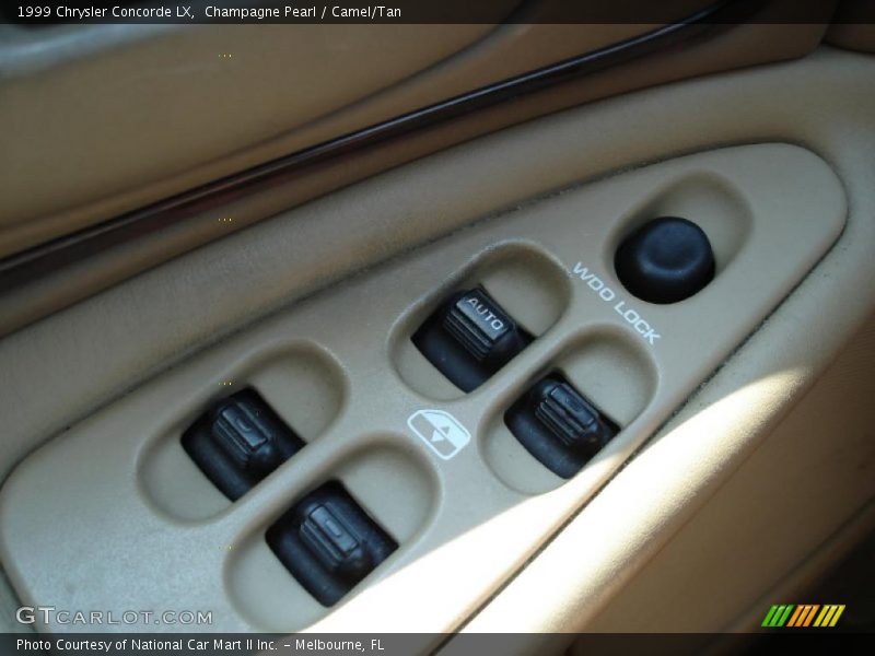 Champagne Pearl / Camel/Tan 1999 Chrysler Concorde LX