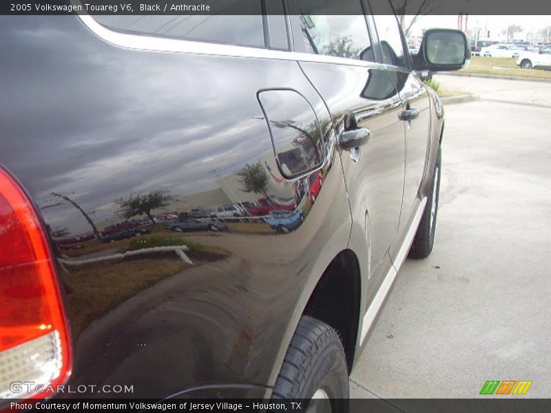 Black / Anthracite 2005 Volkswagen Touareg V6