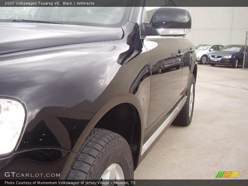 Black / Anthracite 2005 Volkswagen Touareg V6