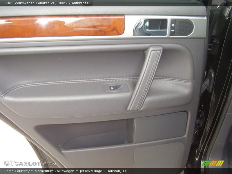 Black / Anthracite 2005 Volkswagen Touareg V6