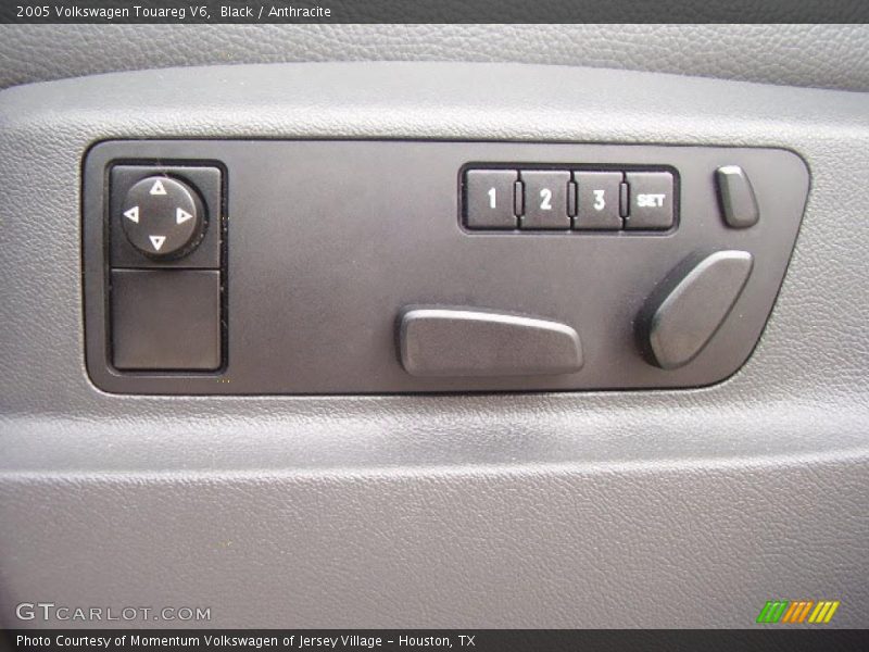 Black / Anthracite 2005 Volkswagen Touareg V6