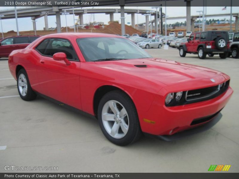 TorRed / Dark Slate Gray 2010 Dodge Challenger SE