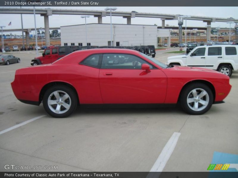 TorRed / Dark Slate Gray 2010 Dodge Challenger SE