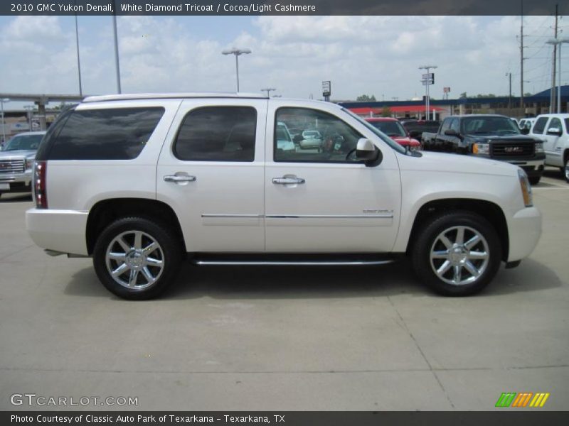 White Diamond Tricoat / Cocoa/Light Cashmere 2010 GMC Yukon Denali