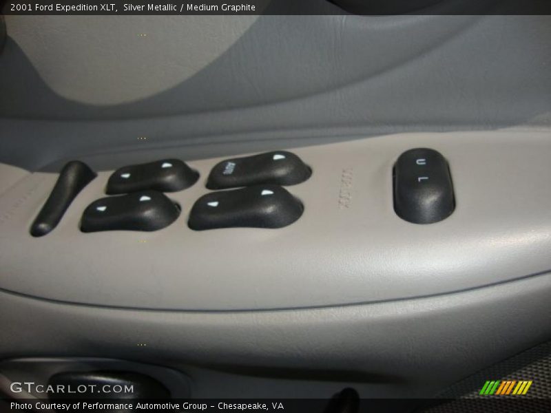 Silver Metallic / Medium Graphite 2001 Ford Expedition XLT