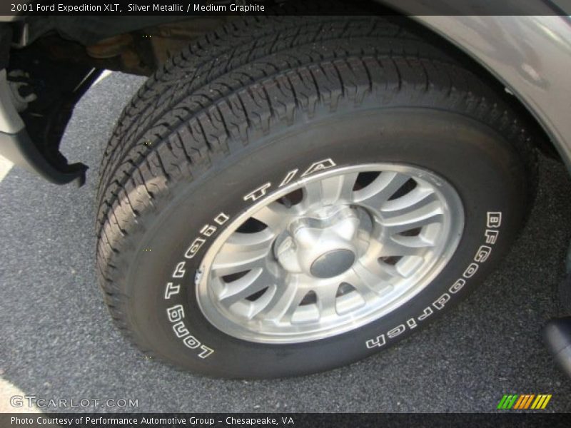 Silver Metallic / Medium Graphite 2001 Ford Expedition XLT