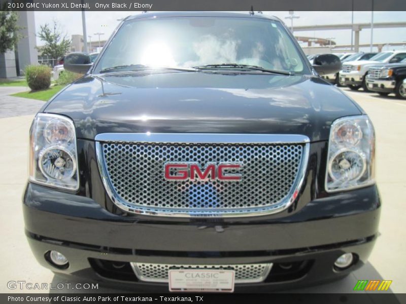 Onyx Black / Ebony 2010 GMC Yukon XL Denali