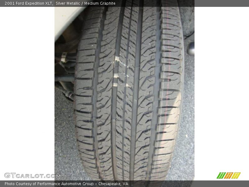Silver Metallic / Medium Graphite 2001 Ford Expedition XLT