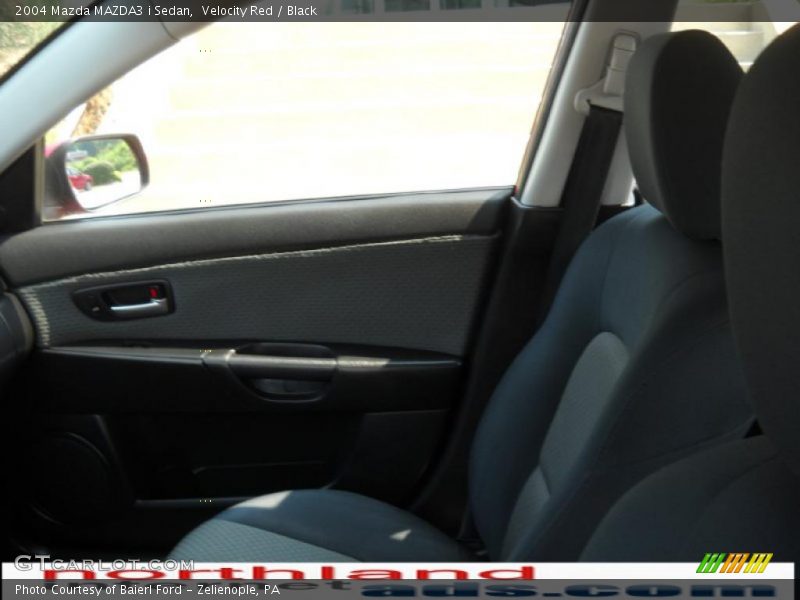 Velocity Red / Black 2004 Mazda MAZDA3 i Sedan