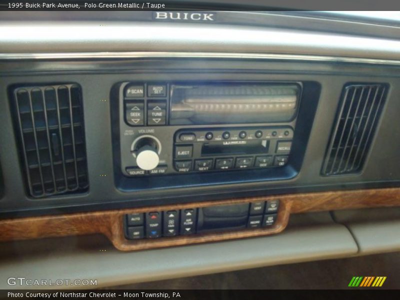 Polo Green Metallic / Taupe 1995 Buick Park Avenue