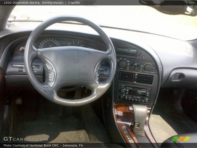Sterling Metallic / Graphite 1999 Oldsmobile Aurora