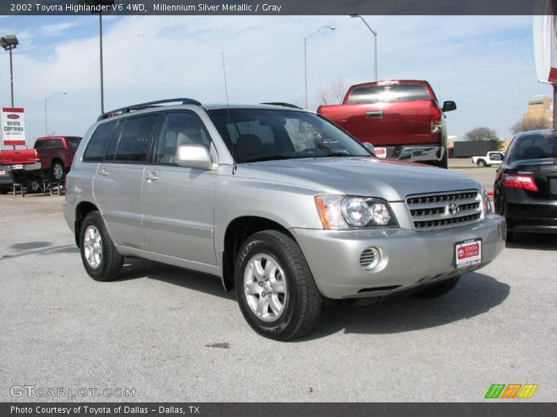 Millennium Silver Metallic / Gray 2002 Toyota Highlander V6 4WD