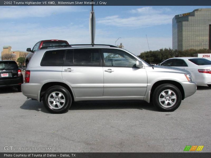 Millennium Silver Metallic / Gray 2002 Toyota Highlander V6 4WD