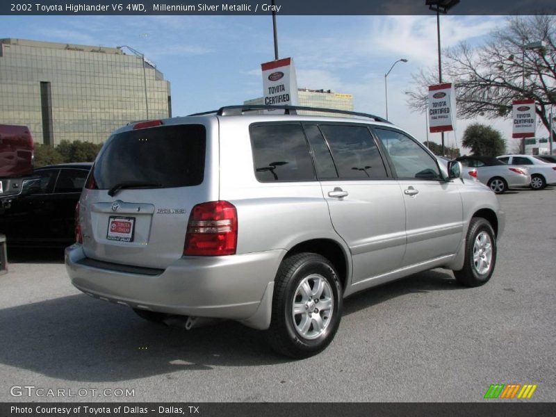 Millennium Silver Metallic / Gray 2002 Toyota Highlander V6 4WD