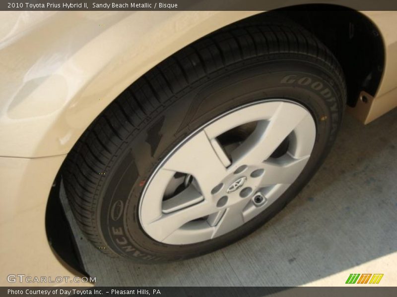 Sandy Beach Metallic / Bisque 2010 Toyota Prius Hybrid II