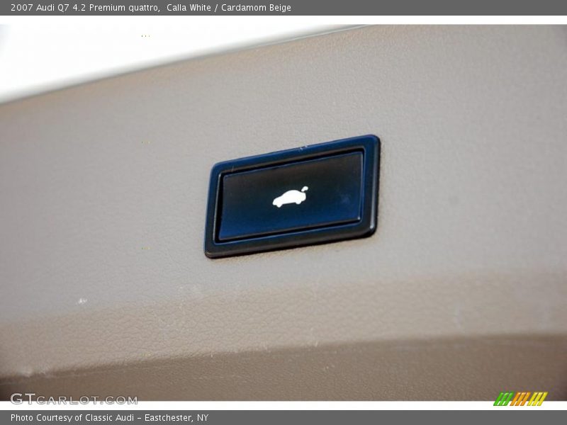 Calla White / Cardamom Beige 2007 Audi Q7 4.2 Premium quattro