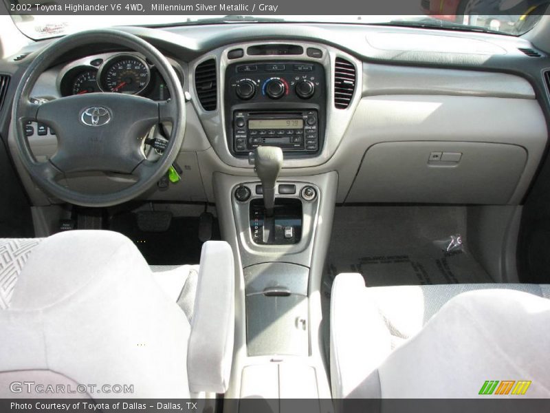 Millennium Silver Metallic / Gray 2002 Toyota Highlander V6 4WD