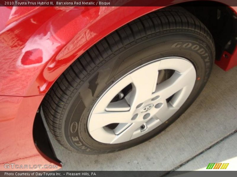 Barcelona Red Metallic / Bisque 2010 Toyota Prius Hybrid III