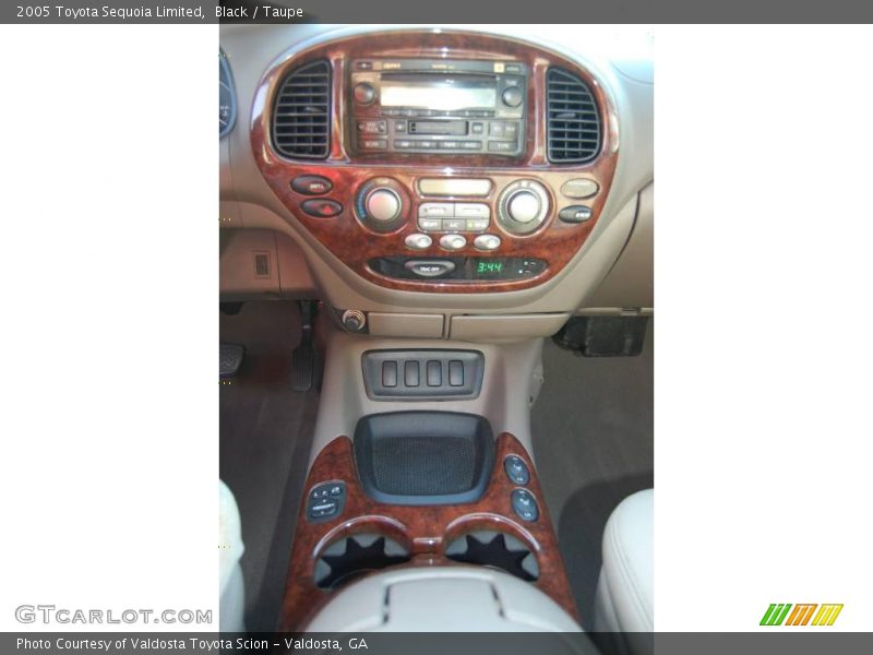 Black / Taupe 2005 Toyota Sequoia Limited
