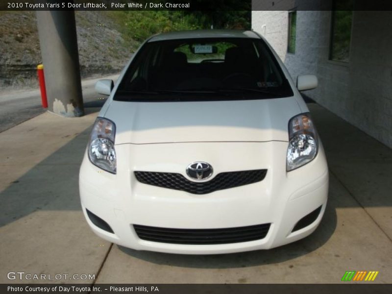 Polar White / Dark Charcoal 2010 Toyota Yaris 5 Door Liftback