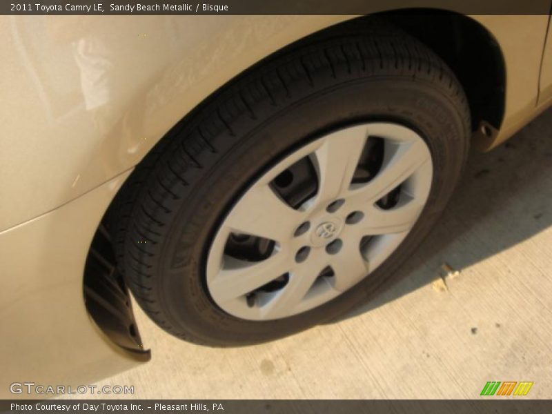 Sandy Beach Metallic / Bisque 2011 Toyota Camry LE