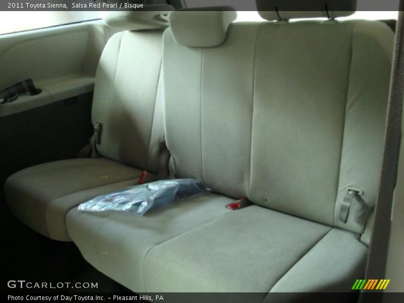 Salsa Red Pearl / Bisque 2011 Toyota Sienna