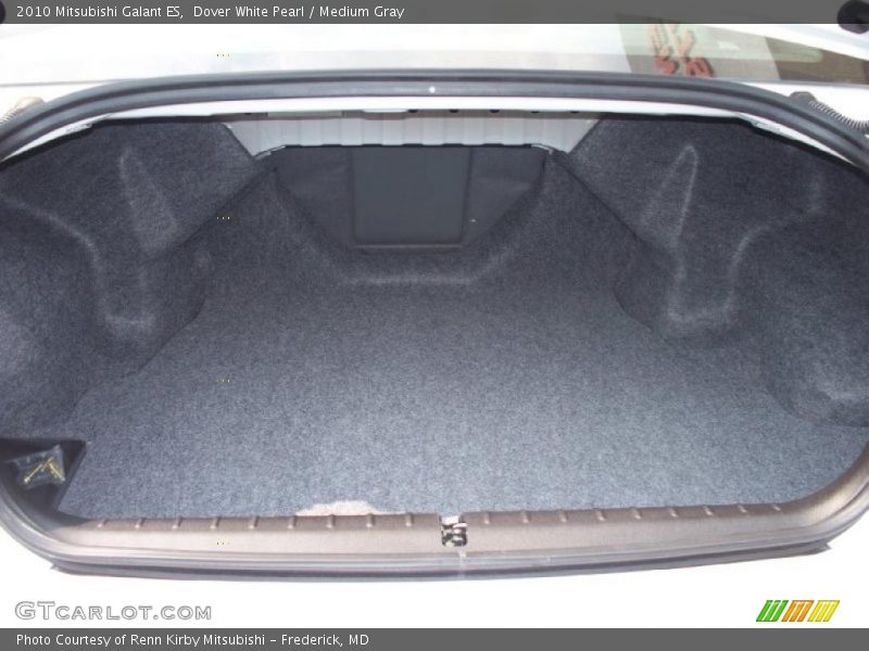 Dover White Pearl / Medium Gray 2010 Mitsubishi Galant ES