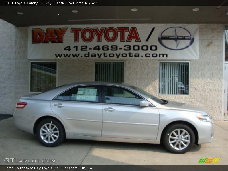 Classic Silver Metallic / Ash 2011 Toyota Camry XLE V6
