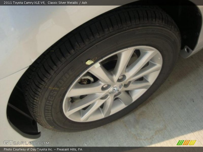 Classic Silver Metallic / Ash 2011 Toyota Camry XLE V6