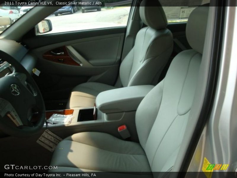 Classic Silver Metallic / Ash 2011 Toyota Camry XLE V6