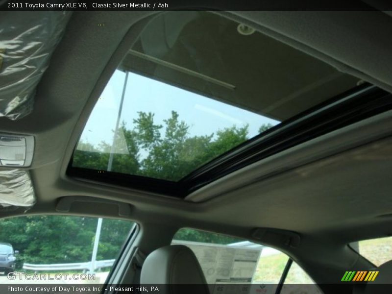 Classic Silver Metallic / Ash 2011 Toyota Camry XLE V6