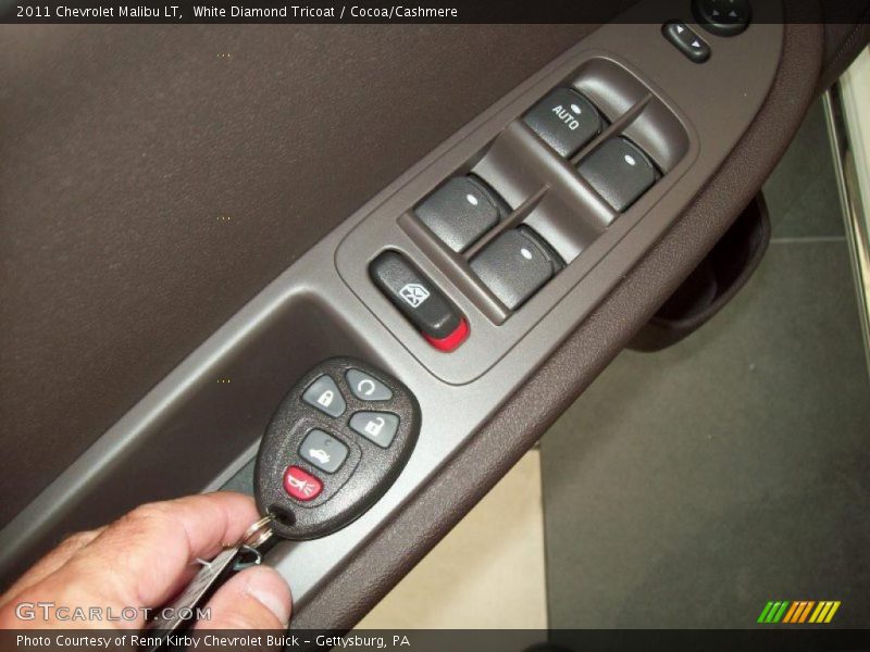 White Diamond Tricoat / Cocoa/Cashmere 2011 Chevrolet Malibu LT