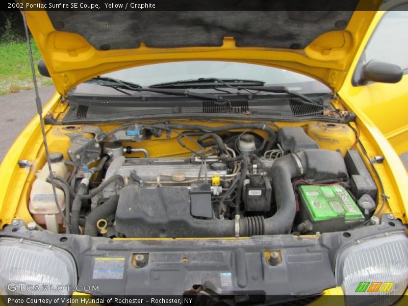 Yellow / Graphite 2002 Pontiac Sunfire SE Coupe