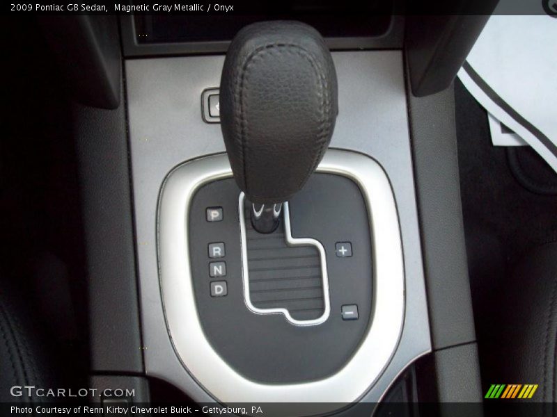 Magnetic Gray Metallic / Onyx 2009 Pontiac G8 Sedan