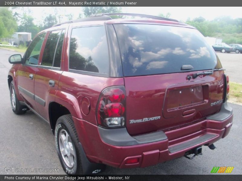 Majestic Red Metallic / Medium Pewter 2004 Chevrolet TrailBlazer LT 4x4