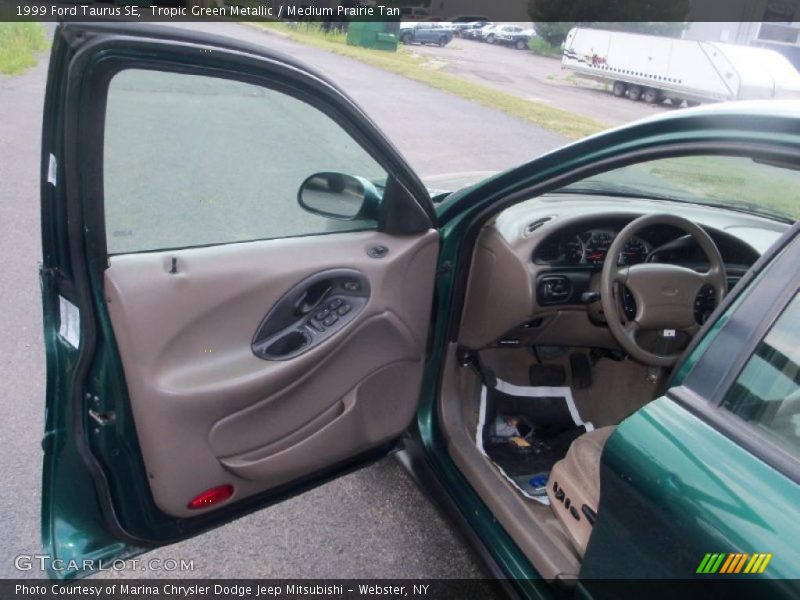 Tropic Green Metallic / Medium Prairie Tan 1999 Ford Taurus SE
