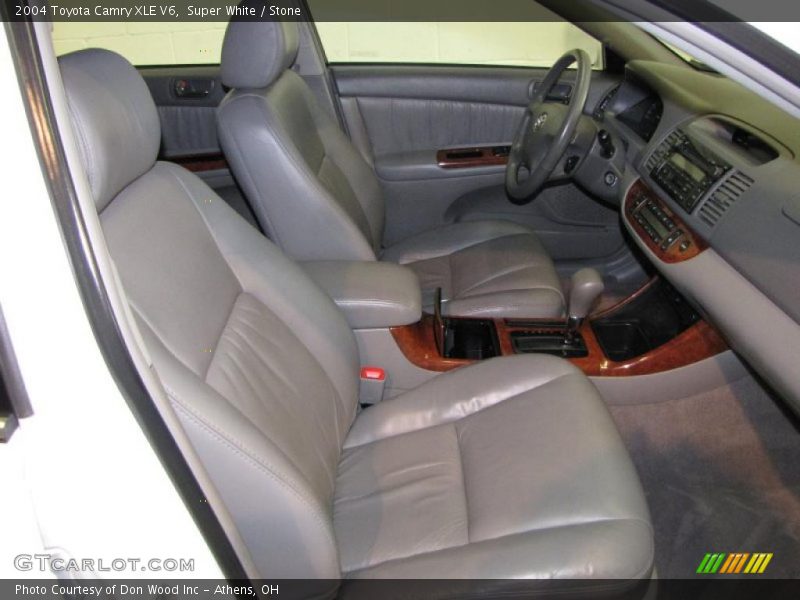 Super White / Stone 2004 Toyota Camry XLE V6