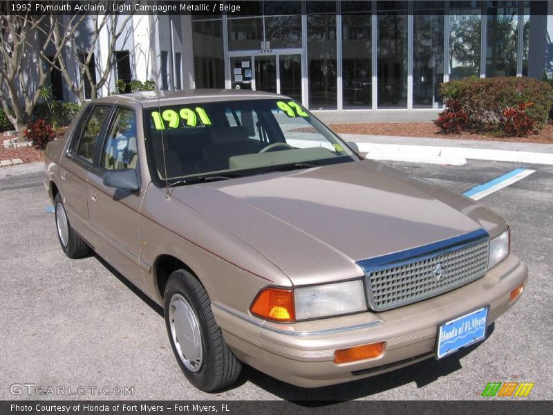 Light Campagne Metallic / Beige 1992 Plymouth Acclaim