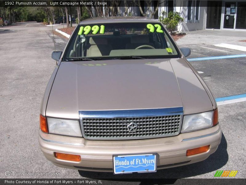 Light Campagne Metallic / Beige 1992 Plymouth Acclaim